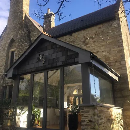 Peregrine Hall *